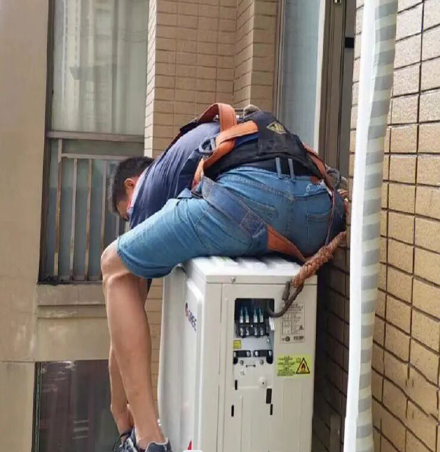 南丹空调移机